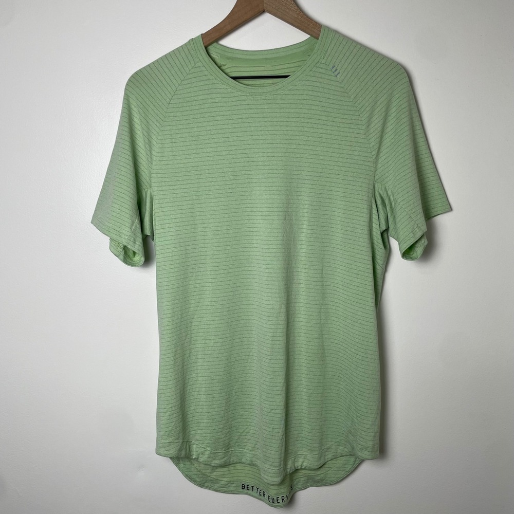 Lululemon Drysense Shirt Mens M Green Striped Short Sleeve Gym Training Workout